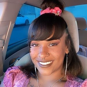 Meet your Posher, Dani-el